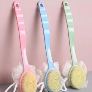 Bàn chải tắm cán dài kèm bông tắm