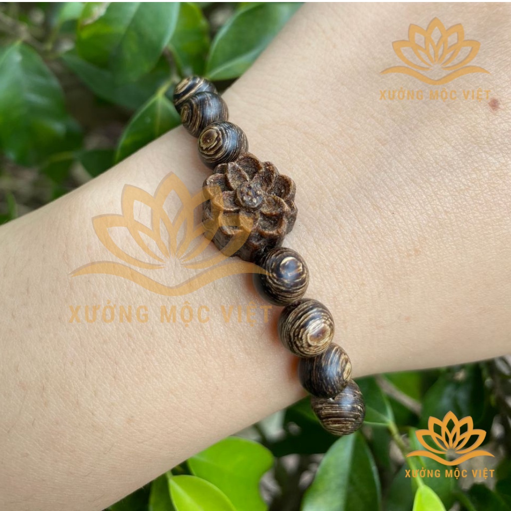 Ảnh Vòng tay trầm hương hạt tròn mix hoa sen trầm Sánh Chìm mang bình an may mắn - Xưởng Mộc Việt 2