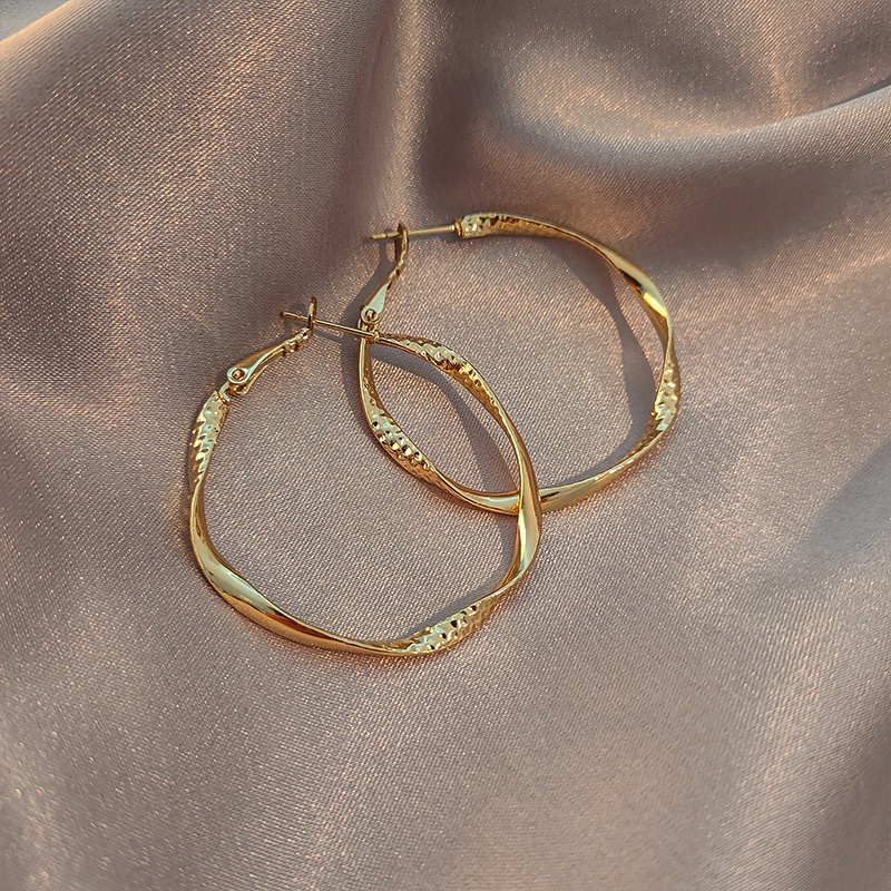 Bông tai GoldenBigCircleWesternStyle