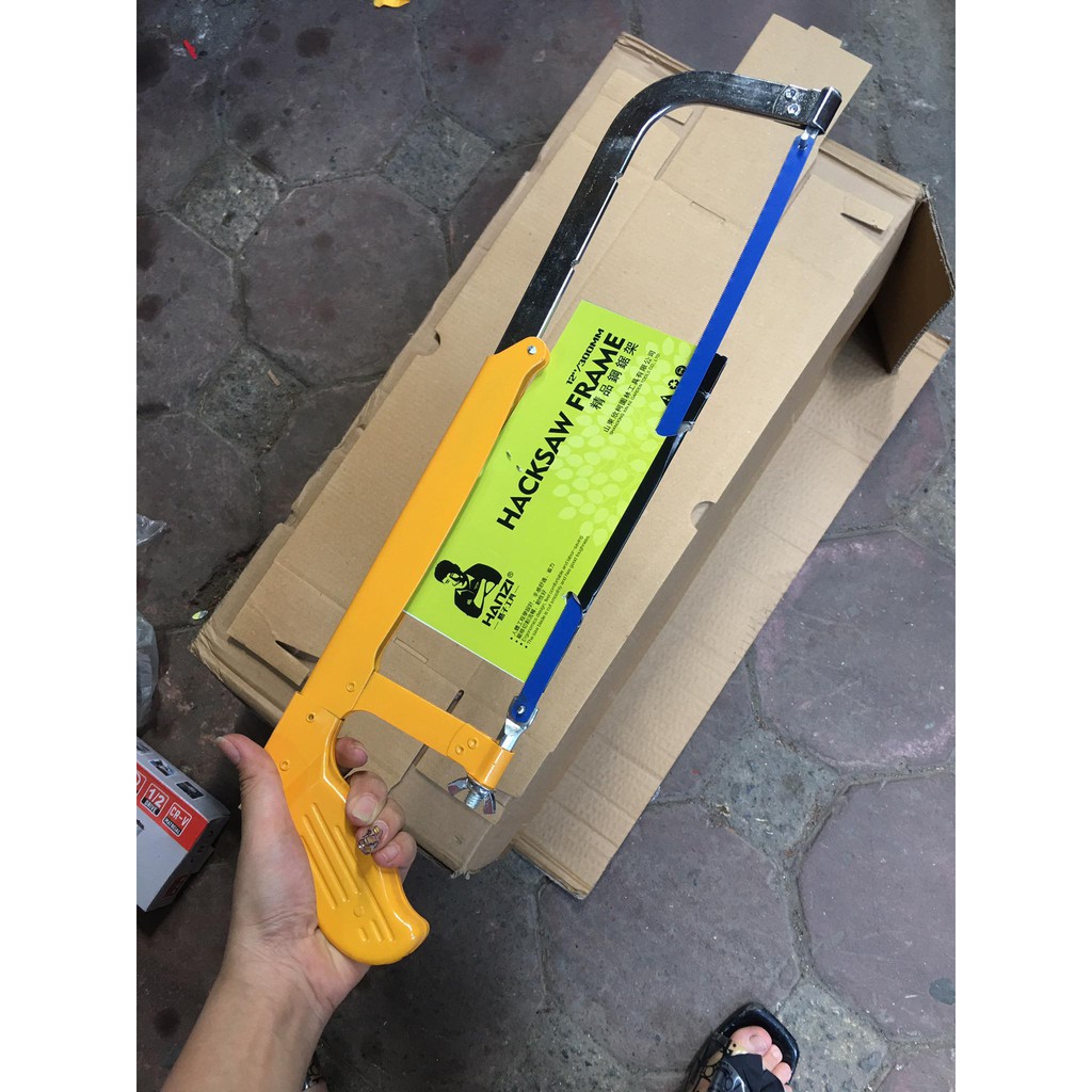 CƯA SẮT CẦM TAY => giằng cưa sắt cầm tay Hazin => bền, đẹp phù hợp với công việc gia đình, nhà nghề