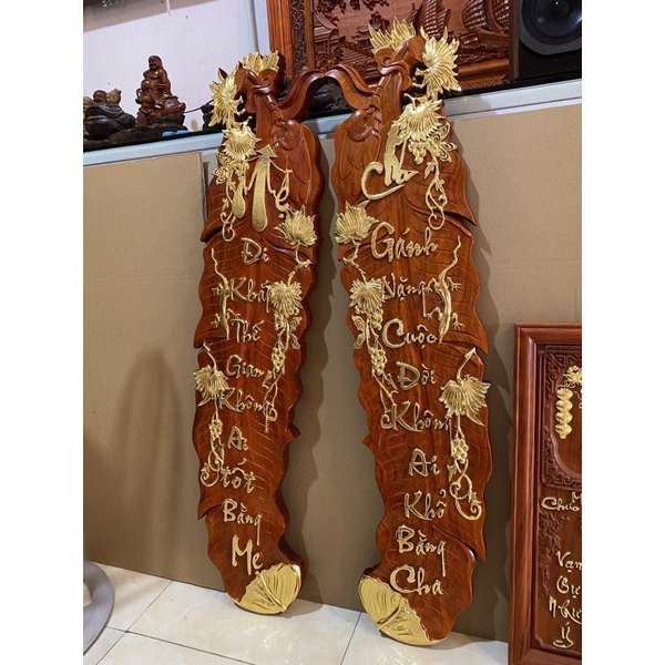 Tranh Câu Đối Cha Mẹ Gỗ Hương Hình Tàu Lá Chuối kích thước 25*107cm