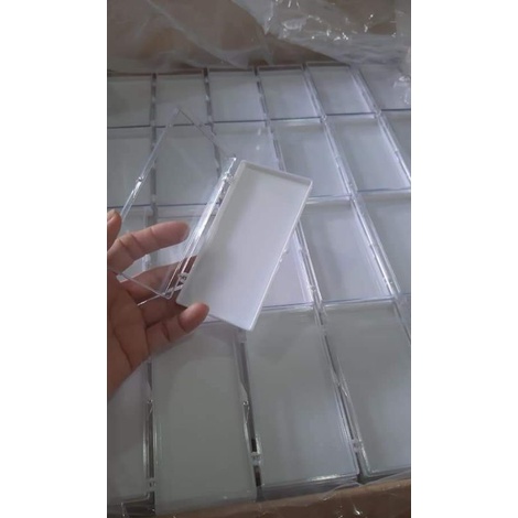 hộp đựng mi  hoặc nail box