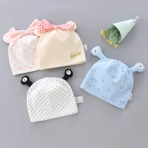 Mũ cotton in họa tiết chấm bi cho bé sơ sinh 0-3 tháng tuổi