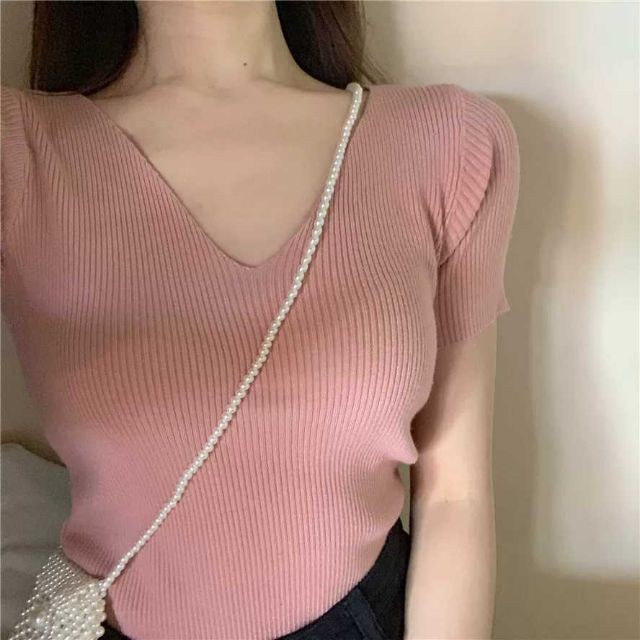 Ảnh Áo thun Daduhey dáng ôm cổ chữ V màu trơn size lớn thời trang cho nữ 4