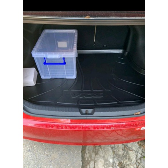 LÓT CỐP nhựa xe VIOS đời 2014 2015 2016 2017 Chất Liệu Nhựa Dẻo không Mùi không thấm nước, dễ dàng vệ sinh