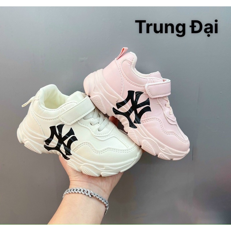 Giày Thể Thao Bé Gái - Giá Tốt, Miễn Phí Vận Chuyển, Đủ Loại | Shopee Việt  Nam