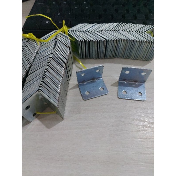 Bas ke góc vuông 4 lỗ phụ kiện mộc | Shopee Việt Nam