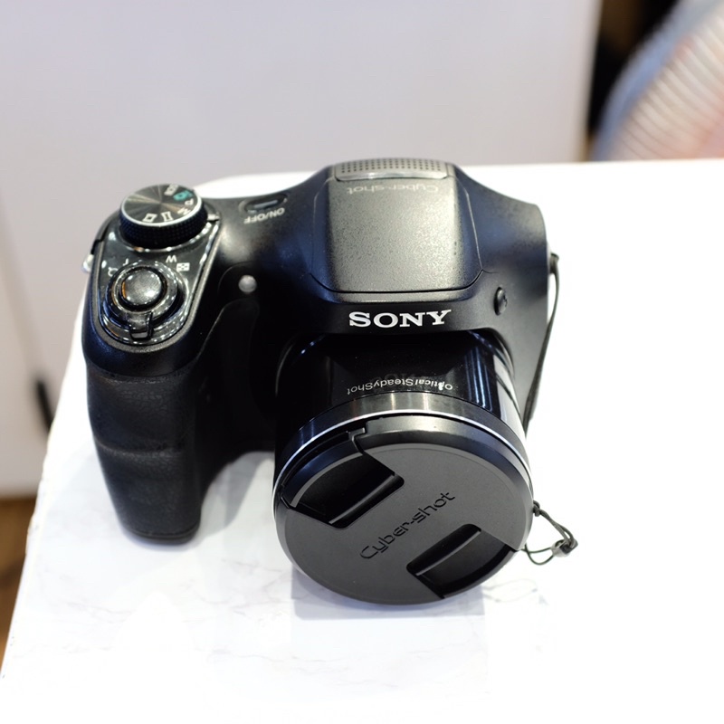 Navitech Black Digital Camera Case Bag Cover For The Sony Cyber-Shot DSCW810 20.1MP Digital Camera