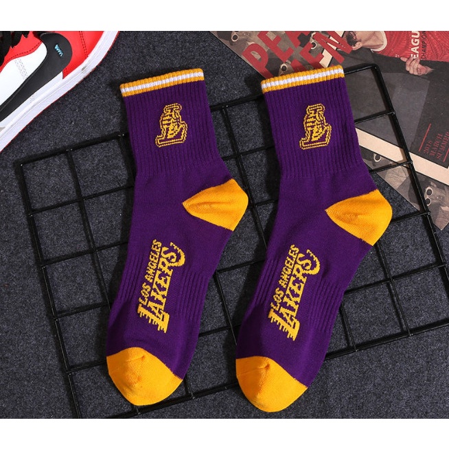 Vớ LAKERS, CHICAGO cao cổ Nam Nữ phong cách bóng rổ, thể thao, năng động.