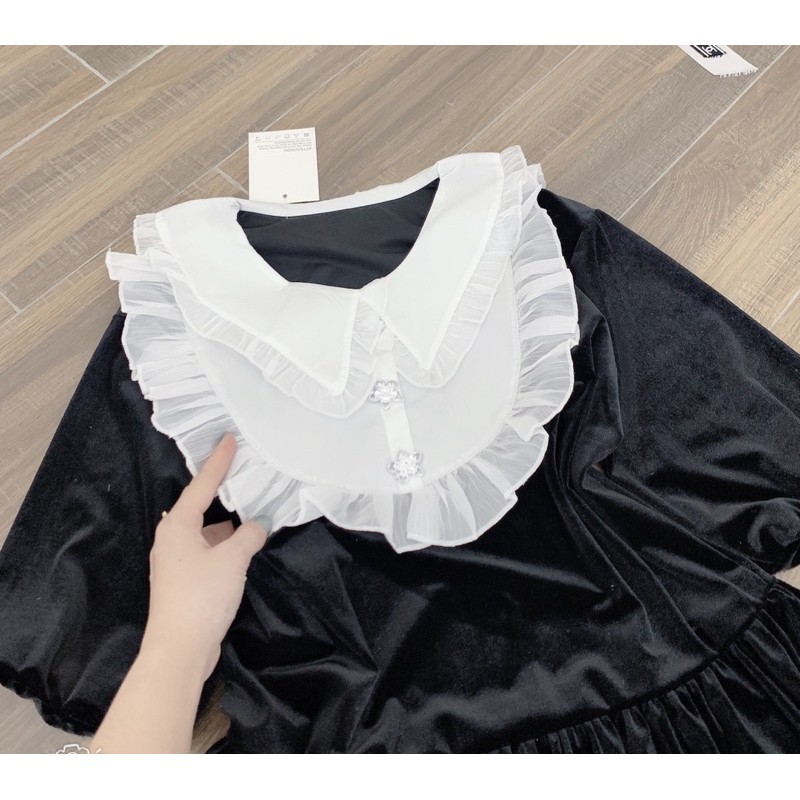 Váy nhung phối cổ von trắng