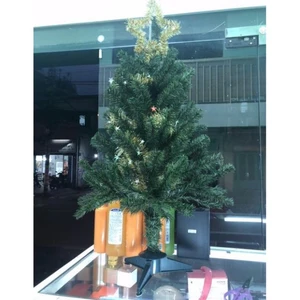 Cây thông Noel cao 90cm tặng kèm dây kim tuyến và ngôi sao trang trí (không kèm phụ kiện)