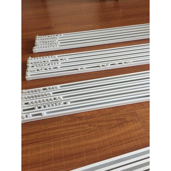 Thay ray treo rèm 1m-1,8m đầy đủ phụ kiện | Shopee Việt Nam