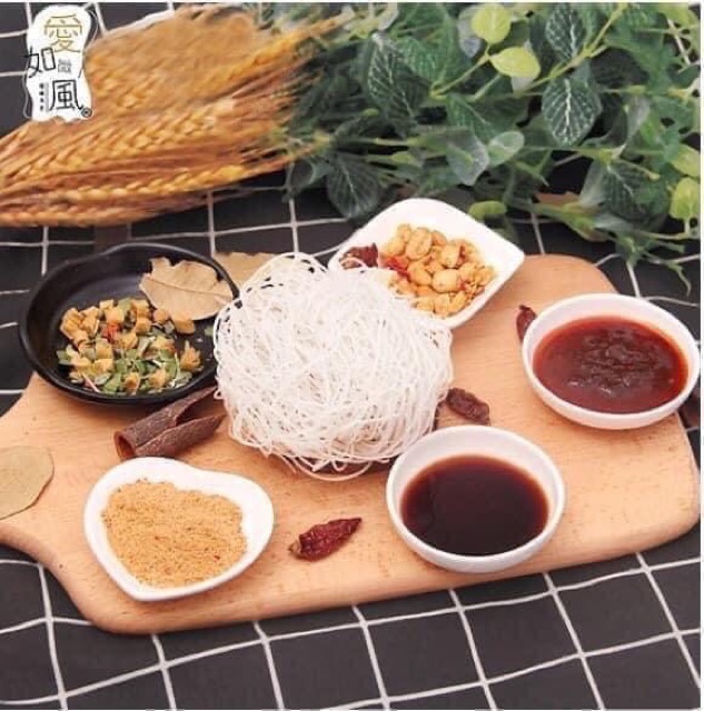 (Hàng có sẵn) 1 thung / 6 hộp Miến trùng khánh