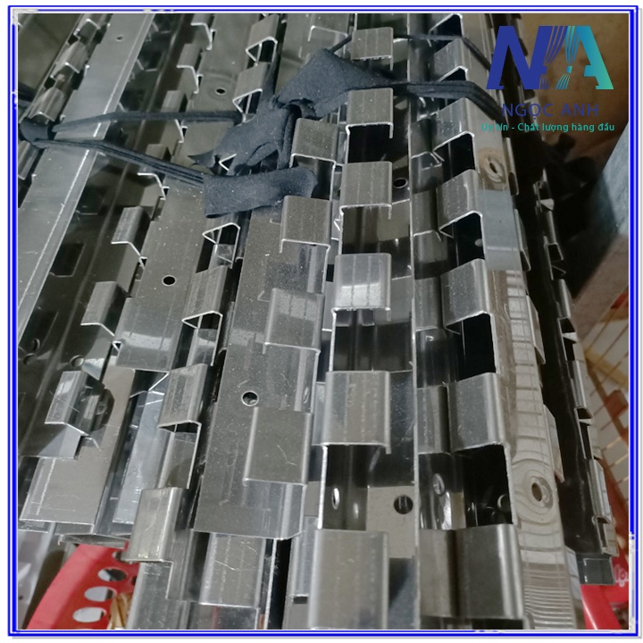 Thanh treo inox cho rèm nhựa PVC | Shopee Việt Nam