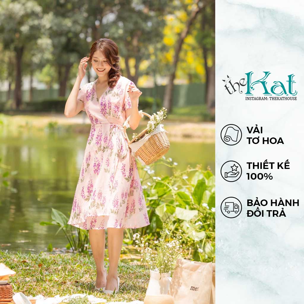 Đầm Tơ Hoa Cổ V Mùa Hè The Kat House, chất vải mềm mịn, hoạ tiết hoa xinh xắn thanh lịch, đủ màu, đủ size