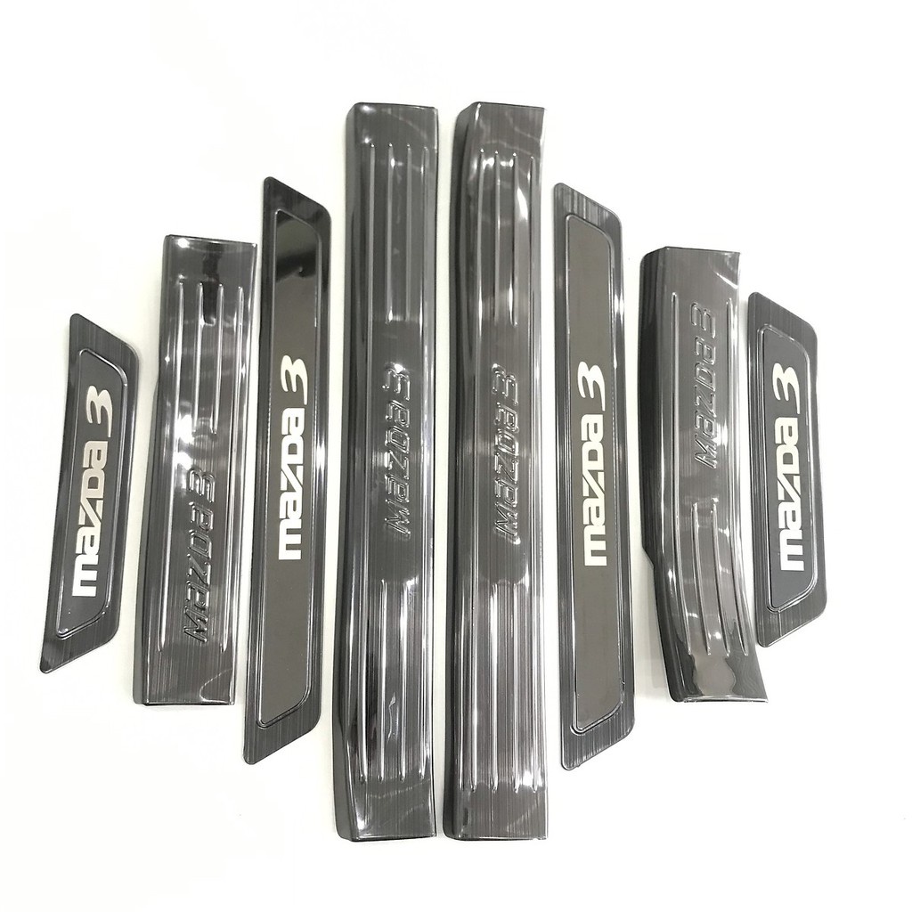 Ốp bậc cửa, nẹp bước chân trong, ngoài xe Mazda 3 2016 - 2022, 2023, 2024 titan phay xước cao cấp