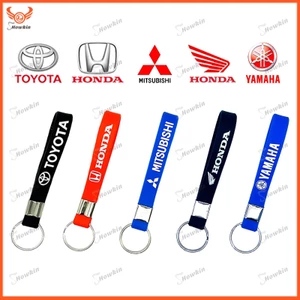 Móc Khóa Hình logo Xe Hơi Bằng Silicone Chống Nước