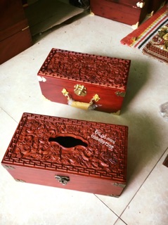 Hộp dung giay ăn go