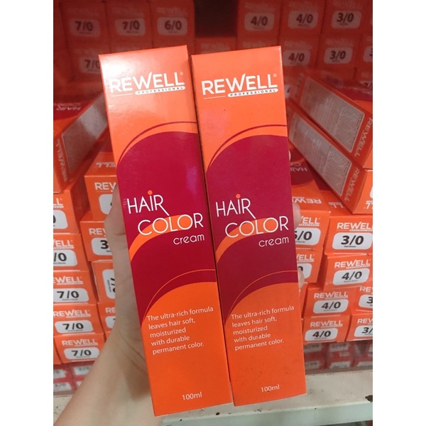 Thuốc nhuộm tóc Rewell có tổng cộng bao nhiêu màu sắc?
