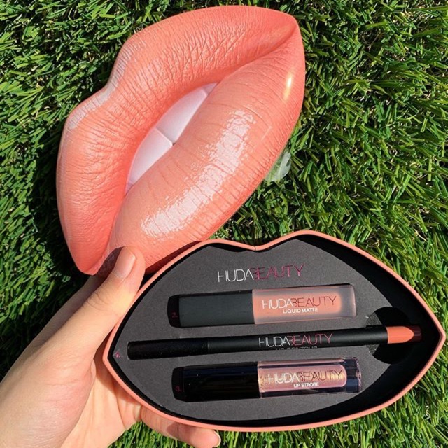 Bộ son môi HUDA BEAUTY Contour & Strobe Lip Set ( Trendsetter/Snobby
