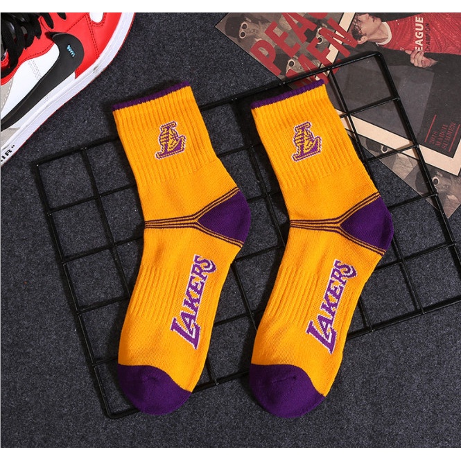 Vớ Tất LAKERS cao cổ phong cách bóng rổ Nam Nữ thể thao, năng động.