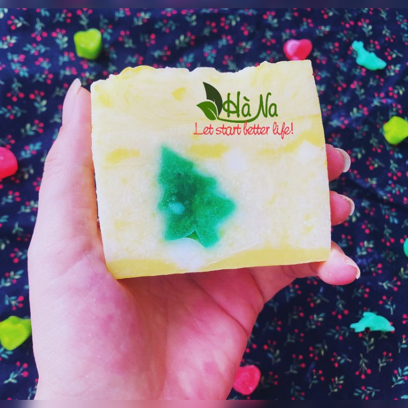 Handmade soap - Tinh Dầu Hà Na - Làm sạch, mềm ẩm da, thư giãn