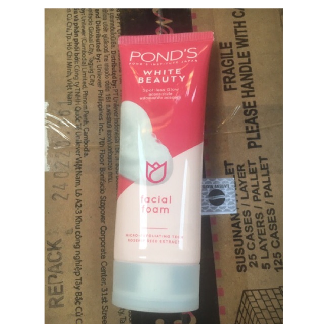 Sữa Rửa Mặt Pond’s Trắng Hồng Rạng Rỡ Tuýp 100g