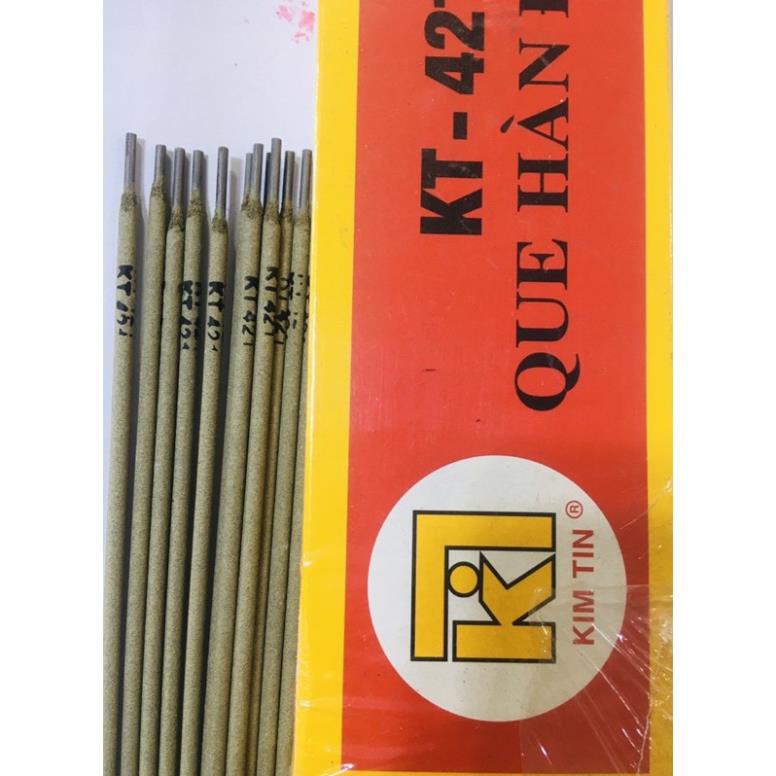 Que hàn điện Kim Tín 2,5li | 1 hộp | Shopee Việt Nam