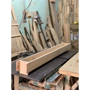 chậu cây gỗ tự nhiên / 120x12 cao 12cm