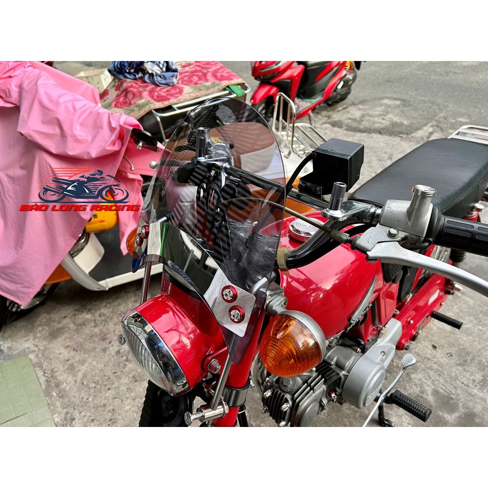 Kiếng Chắn Gió Đa Năng gắn 67 68 69 72 CD CL màu Xám Khói hàng THÁI chất lượng giá Tốt cho xe máy