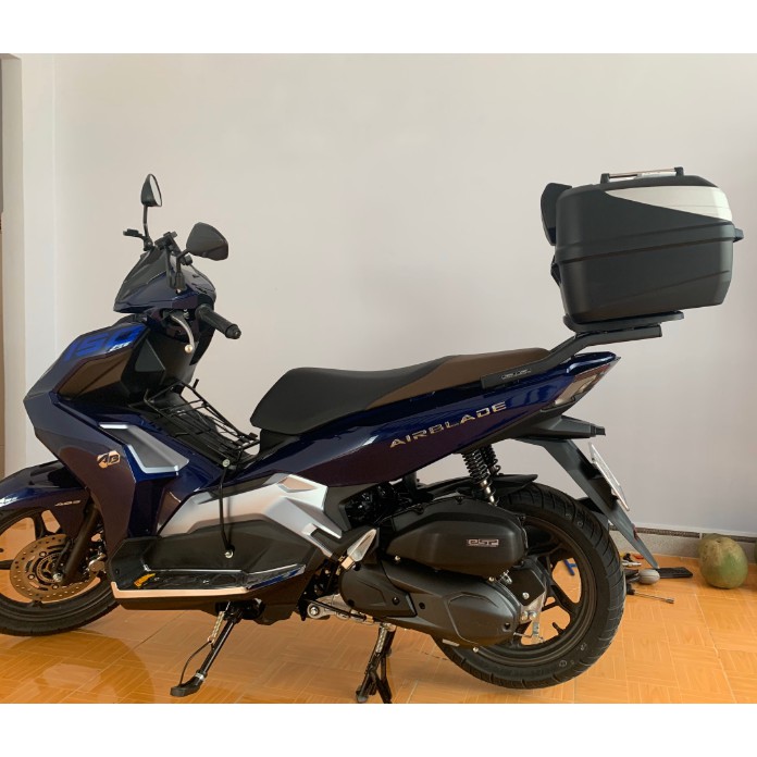 Baga cảng sau chịu lực Givi SR cho xe Honda Airblade - Chính Hãng