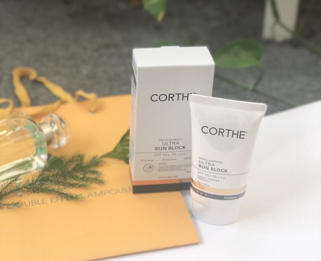 Kem Chống Nắng Corthe Dermo Protection Utra Sun Block Spf 50+++