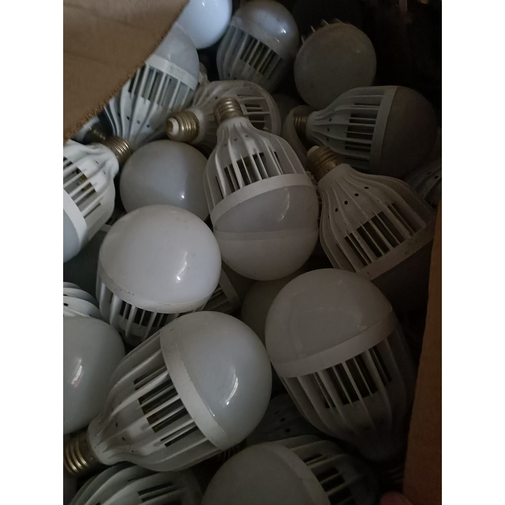 bóng đèn led 220v 12w-50w-60W chân E27 siêu rẻ và tiết kiệm điện năng