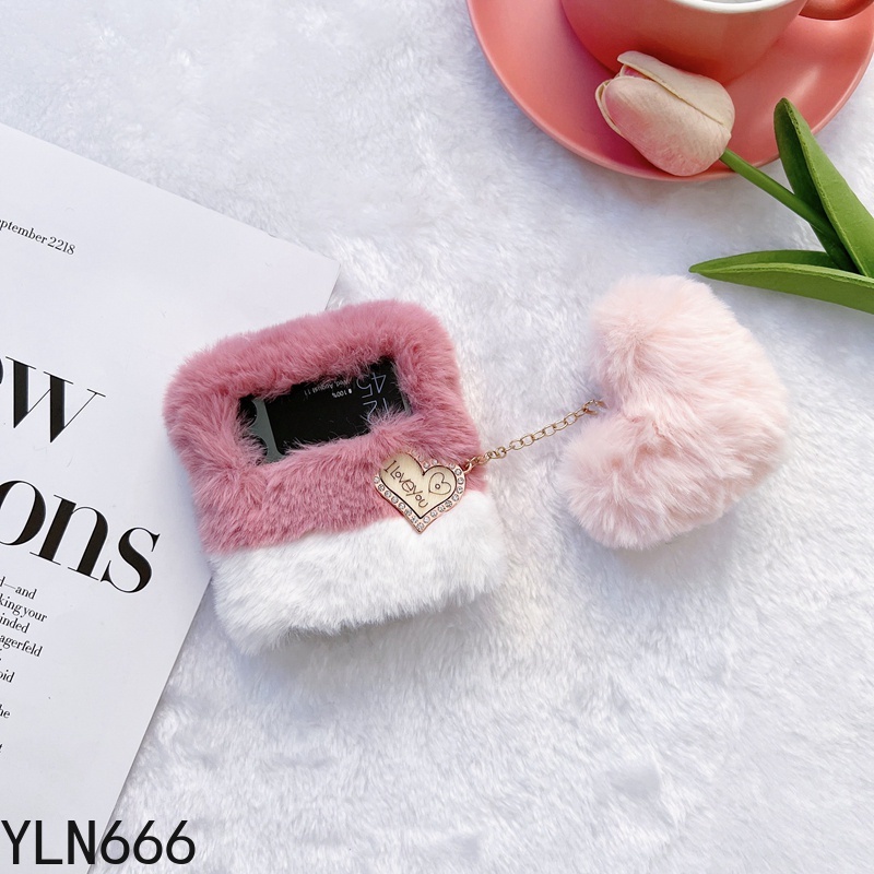 3D Dễ Thương Mặt Dây Chuyền Tình Yêu Sang Trọng Ốp Lưng Điện Thoại Samsung Z Flip7 Ấm Áp Mùa Đông Lông Tơ Cho Galaxy 1 2 3 4 5 6 7FE 7 Vỏ Điện Thoại Di Động Bảo Vệ
