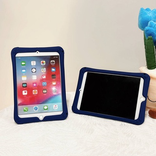 Ốp lưng họa tiết phi hành gia Tương thích với ipad10th Mini 1 2 3 4 5 6 IPad 7 8 9 Air11 Air2 Air3 Air4 Air5 10.9 "Pro9.7 Pro10.5 IPad10.2" Pro11 Dây đeo dây buộc