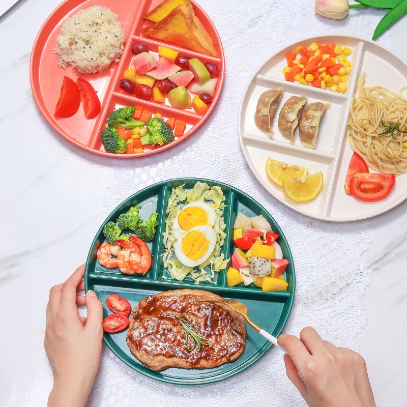 Khay Đựng Thức Ăn Cho Người Lớn Và Trẻ Em