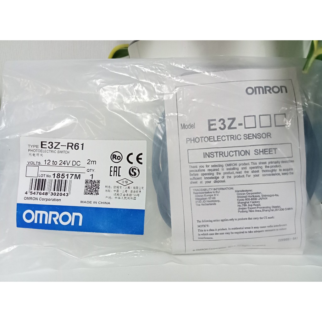 Cảm biến quang E3Z-R61 Omron | Shopee Việt Nam