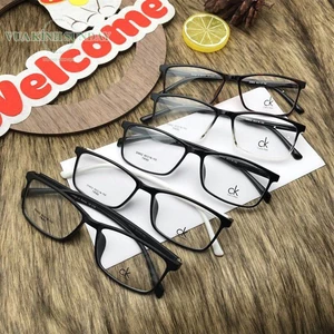 Kính cận có độ theo yêu cầu CKC V131