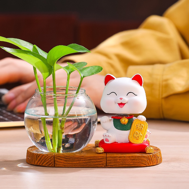 Bộ decor Mèo thần tài may mắn kết hợp cùng bình thủy sinh trang trí nhà, bàn làm việc góc học tập giúp mang lại may mắn