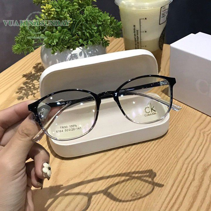 Kính cận có độ theo yêu cầu CKC V120