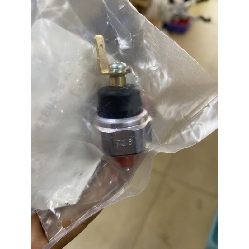 Công tắc áp suất dầu Matiz,Spark Gm :96408134 | Shopee Việt Nam