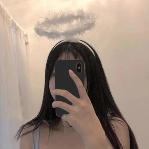 Cài tóc đính lông vũ kiểu thiên thần dùng hóa trang Halloween