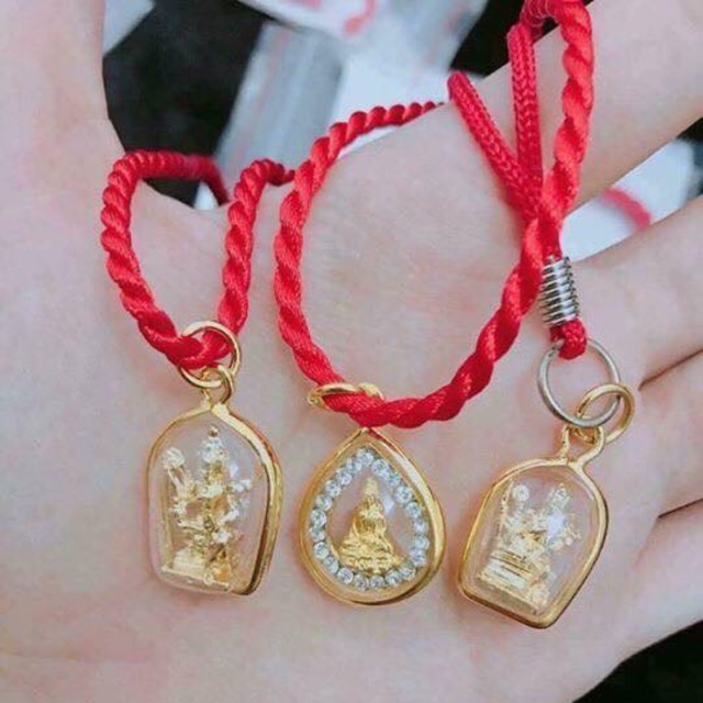 Mặt Phật Tứ Diện Vàng – Ý Nghĩa, Tầm Quan Trọng và Cách Cúng Lễ