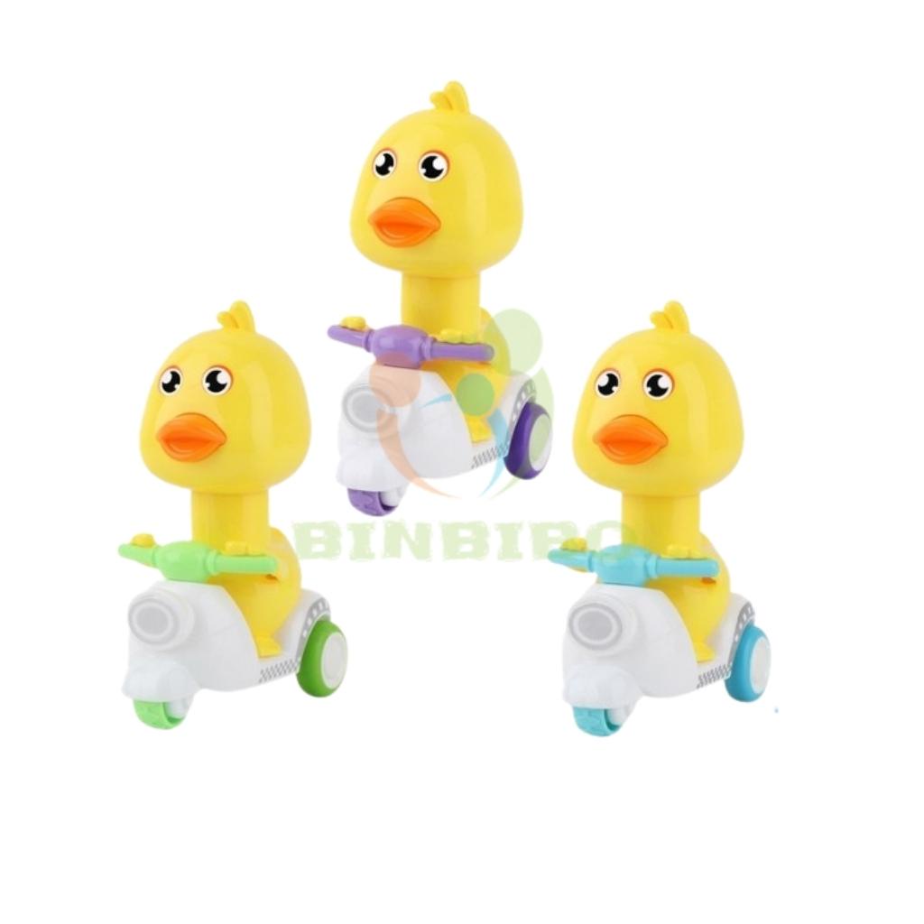 Vịt con đi xe máy vespa ấn là chạy bốc đầu cực cute