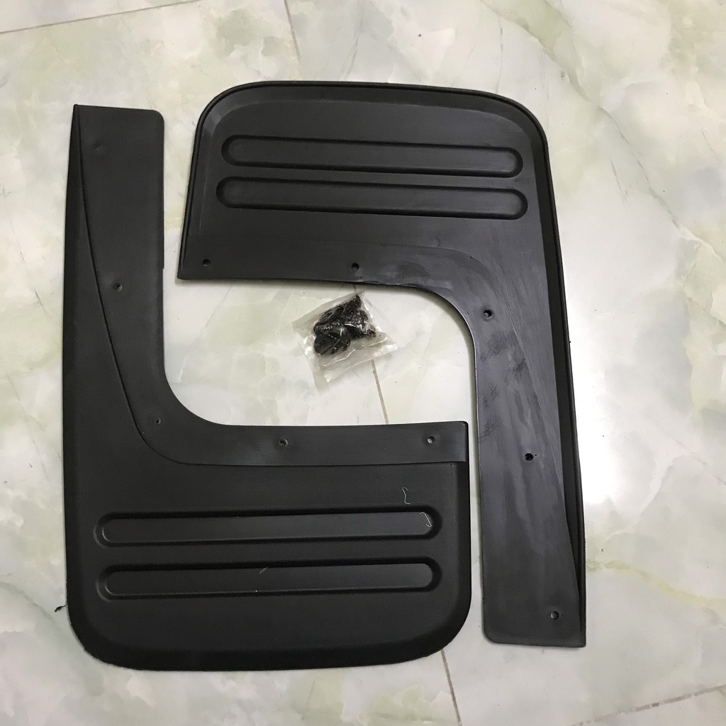 Chắn bùn 2 bánh sau xe Ford Everest các đời 2006- 2015, chắn bùn đất bắn lên xe rất tốt, bộ 2 chi tiết kèm ốc vít