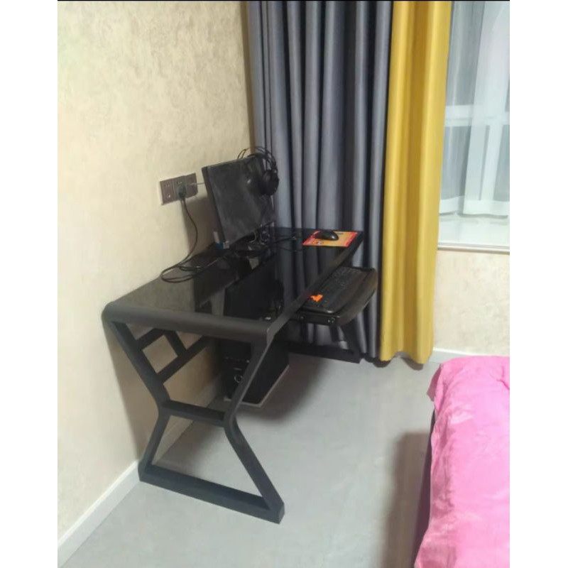 BÀN LÀM VIỆC KÍNH CƯỜNG LỰC 3C CÓ NGĂN BÀN PHÍM