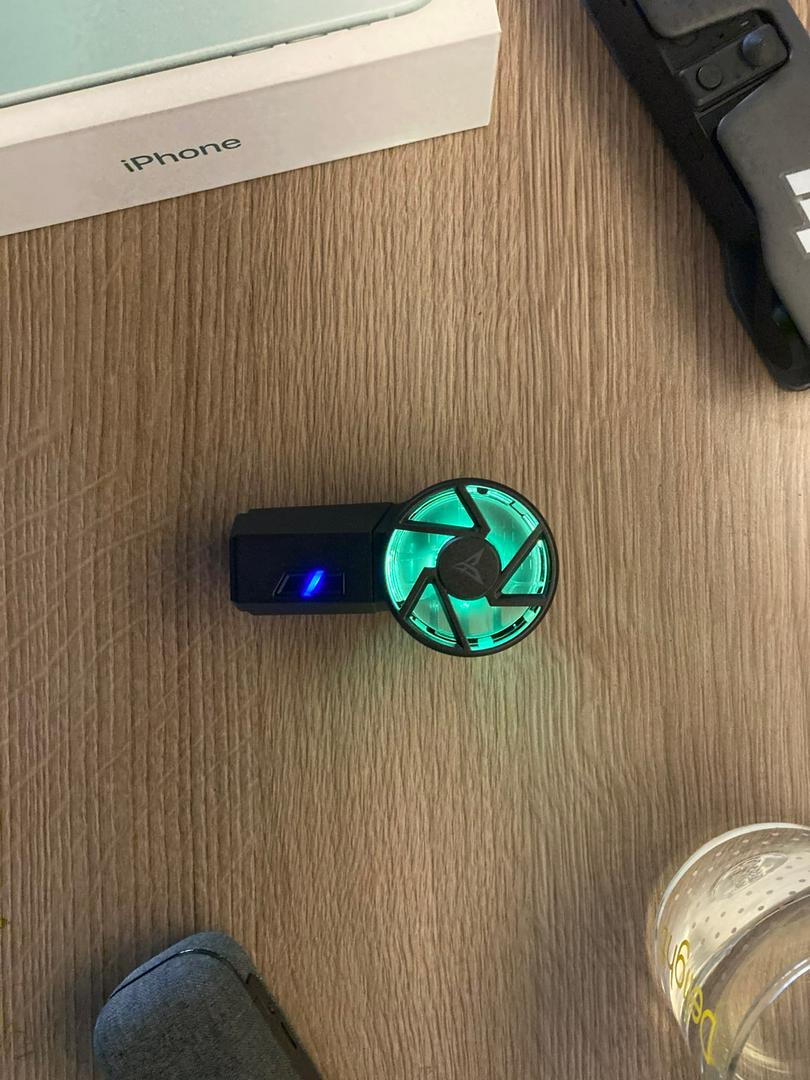 Quạt tản nhiệt Flydigi Wasp Wing Pro