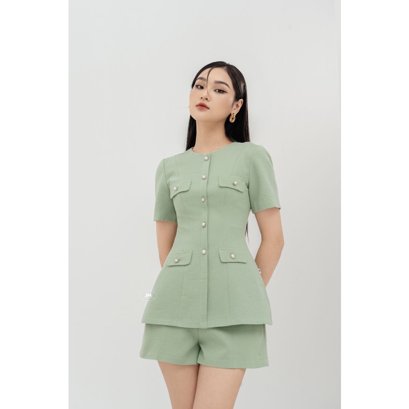 Áo Thiết Kế Cổ Tròn JM Dress Design Bốn Túi Ốp Đính Cúc, chất liệu Kate cao cấp, có đọ bền cao 2T30.2204S spe