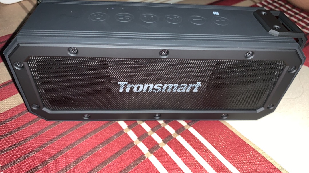 Loa Tronsmart Element Force+ kết nối đa dạng