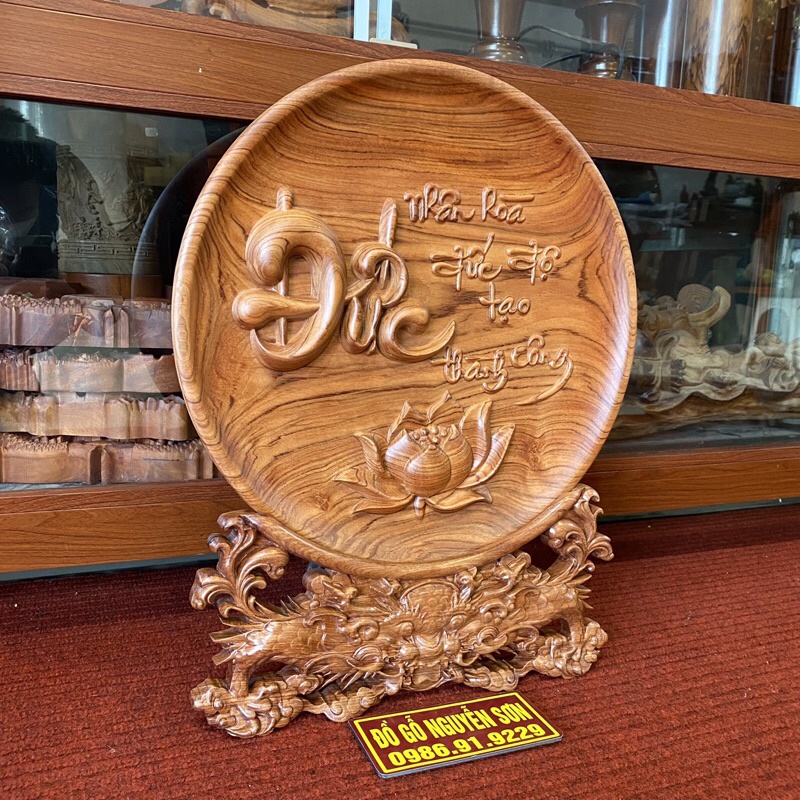 Đĩa gỗ chữ Đức đường kính 30cm/đĩa phong thuỷ/gỗ hương đá